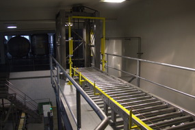 2012. Four-pillar vertical conveyor