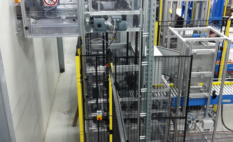 Continuous vertical conveyor